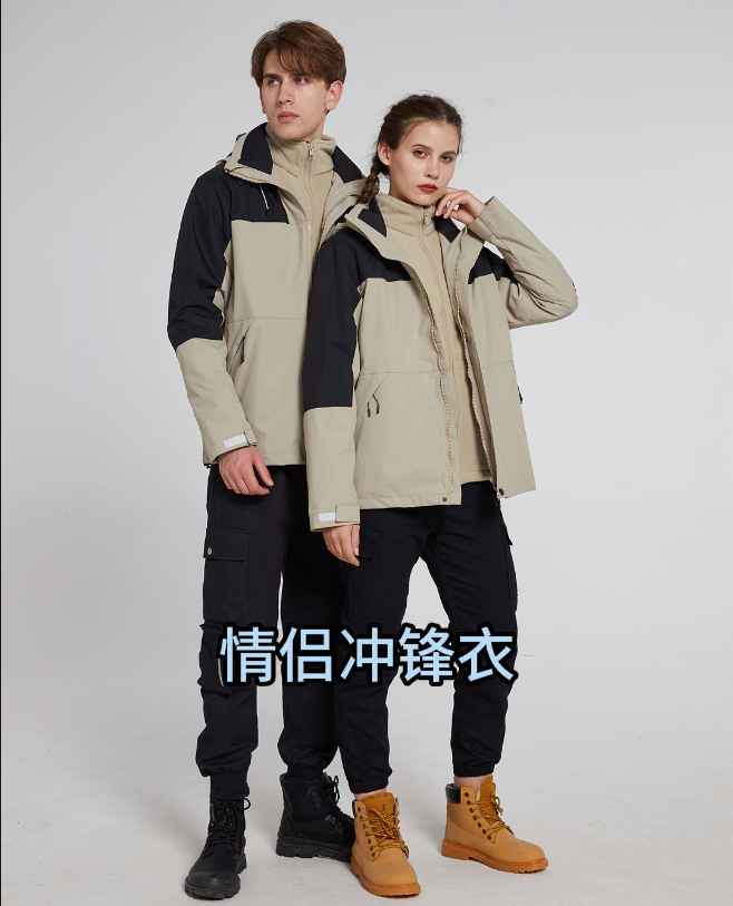 外衣：150D高彈春亞紡-100%聚酯纖維內膽：300克雙面搖粒絨-100%聚酯纖維防水5000/透氣2000/防風/保暖/三合一男女同款沖鋒衣登山服，奧特萊斯定制款防寒保暖情侶套裝沖鋒衣。